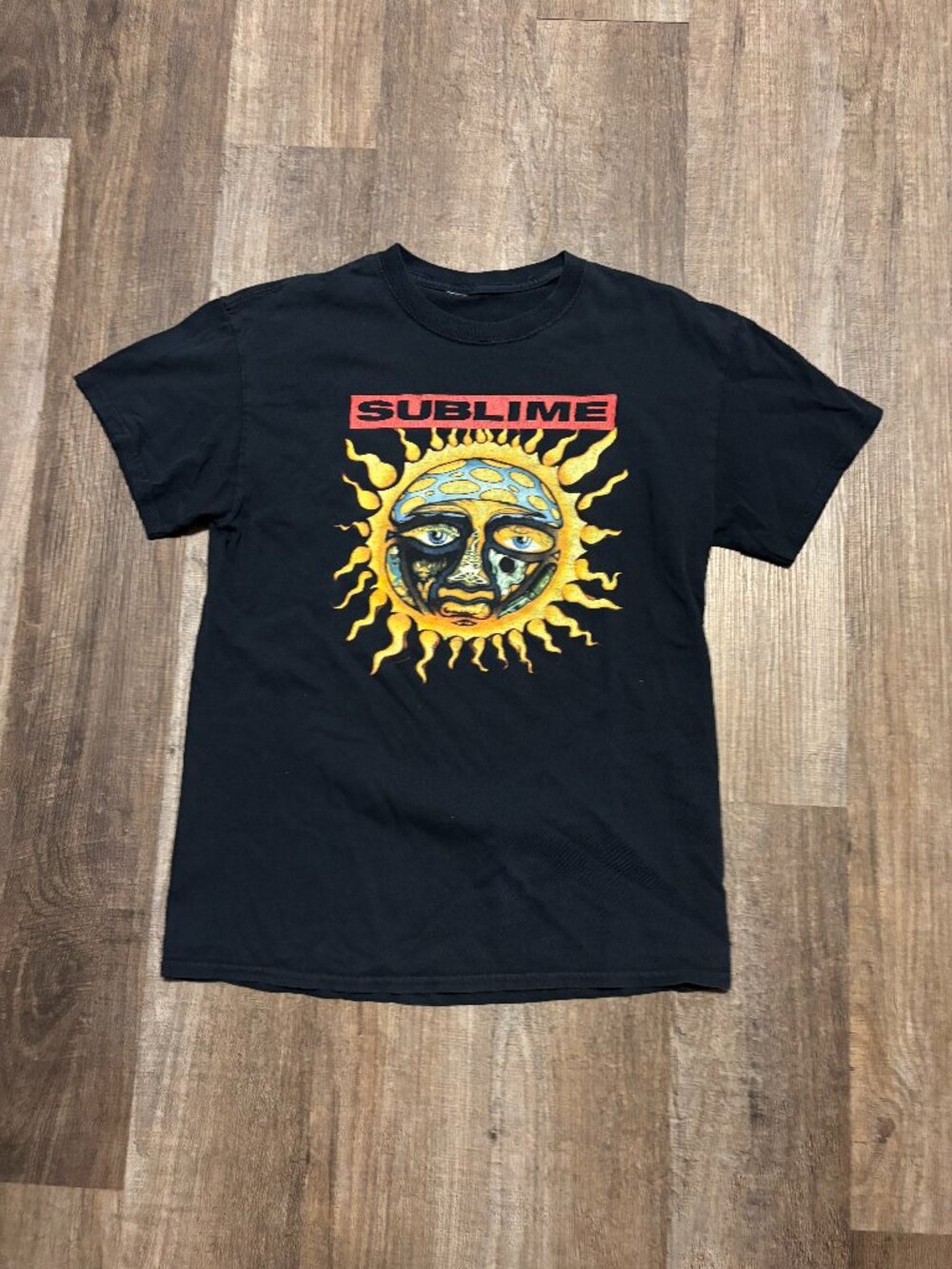 Vintage 2006 Sublime Crying Sun Graphic Tee Shirt